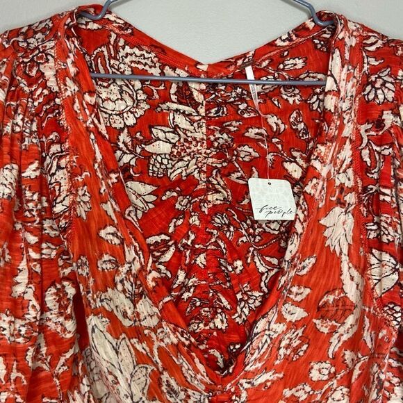 Free People NWT Red/White Floral Say The Word Ruched Long-Sleeve Top Size Small - Picture 5 of 8